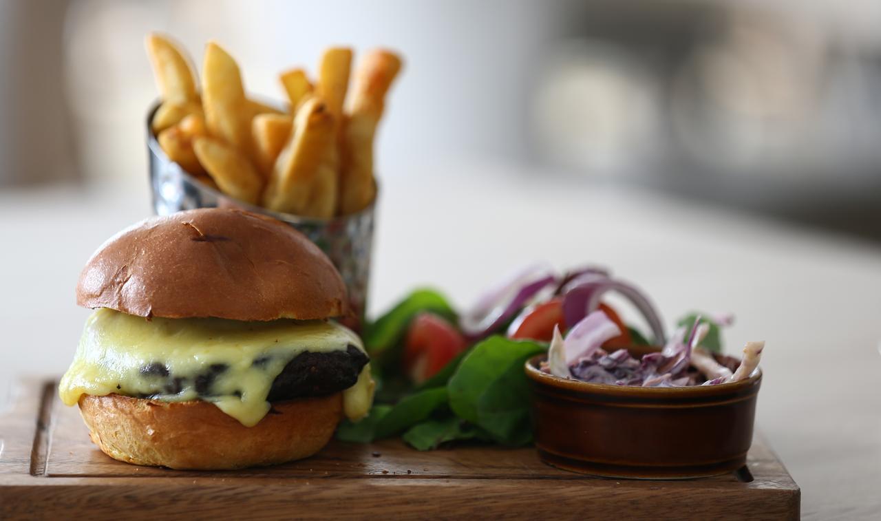 Hampton By Hilton Exeter Airport Ξενοδοχείο Woodbury Εξωτερικό φωτογραφία