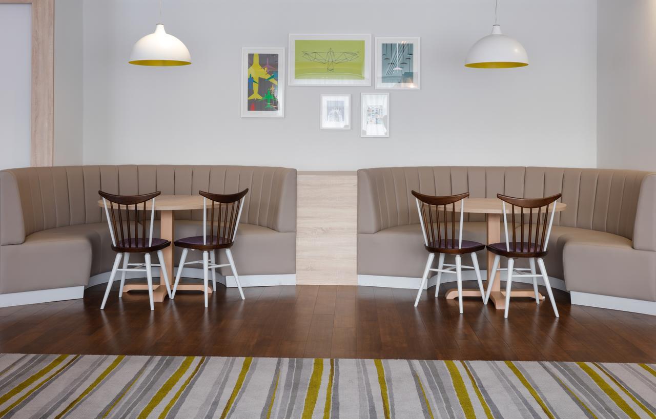 Hampton By Hilton Exeter Airport Ξενοδοχείο Woodbury Εξωτερικό φωτογραφία
